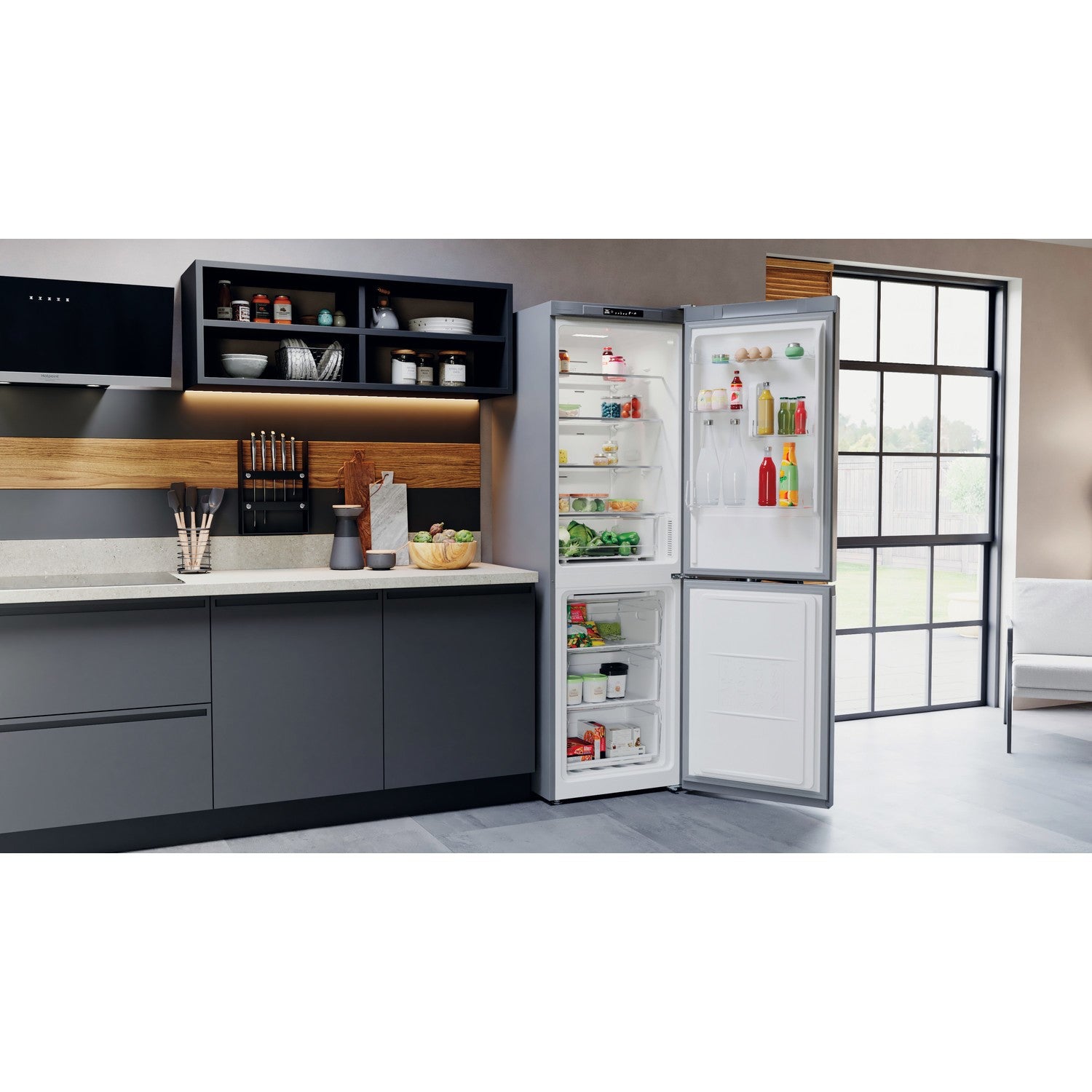 Hotpoint 335 Litre 60/40 Freestanding Fridge Freezer - Saturn Steel