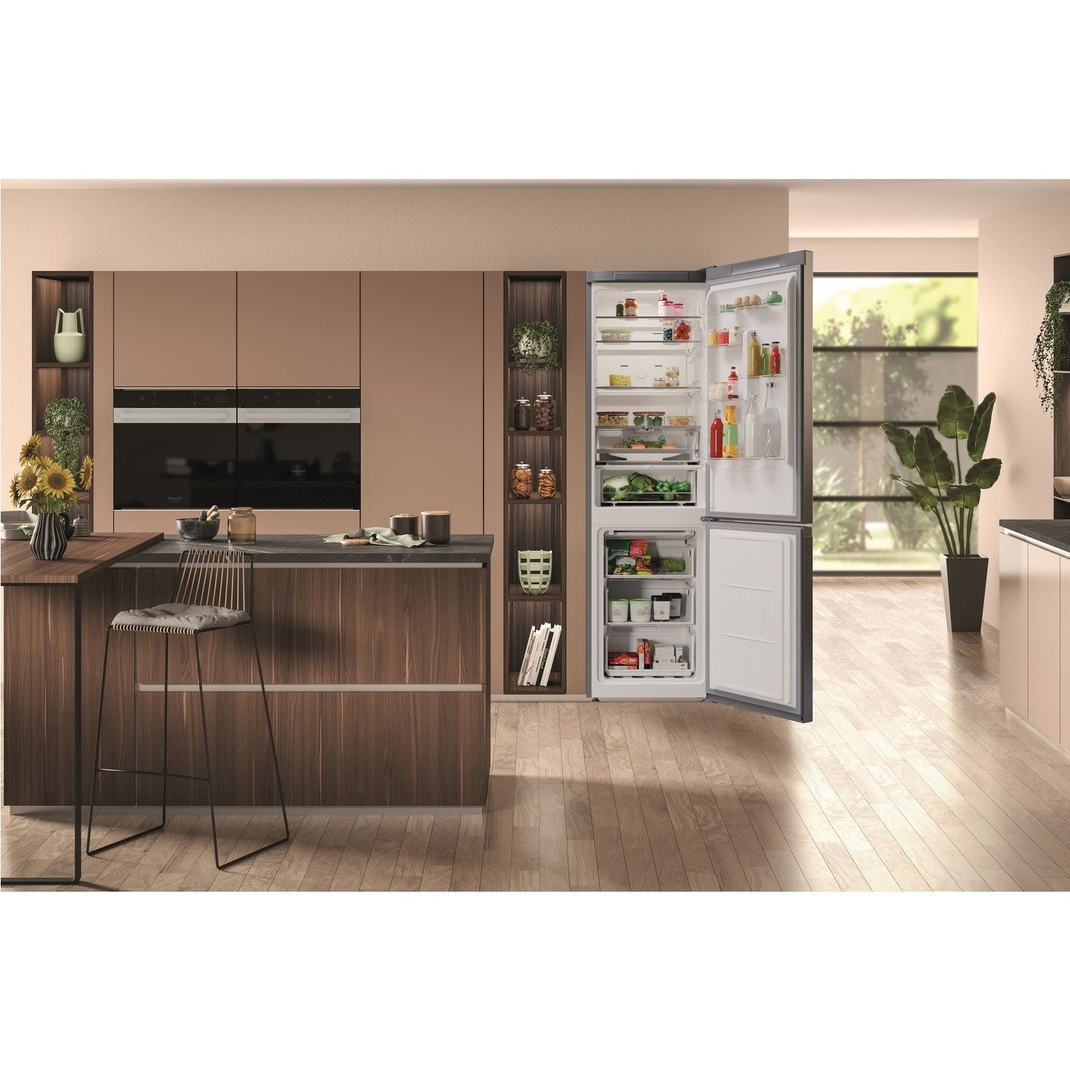 Hotpoint 367 Litre 70/30 Freestanding Fridge Freezer - Stainless Steel